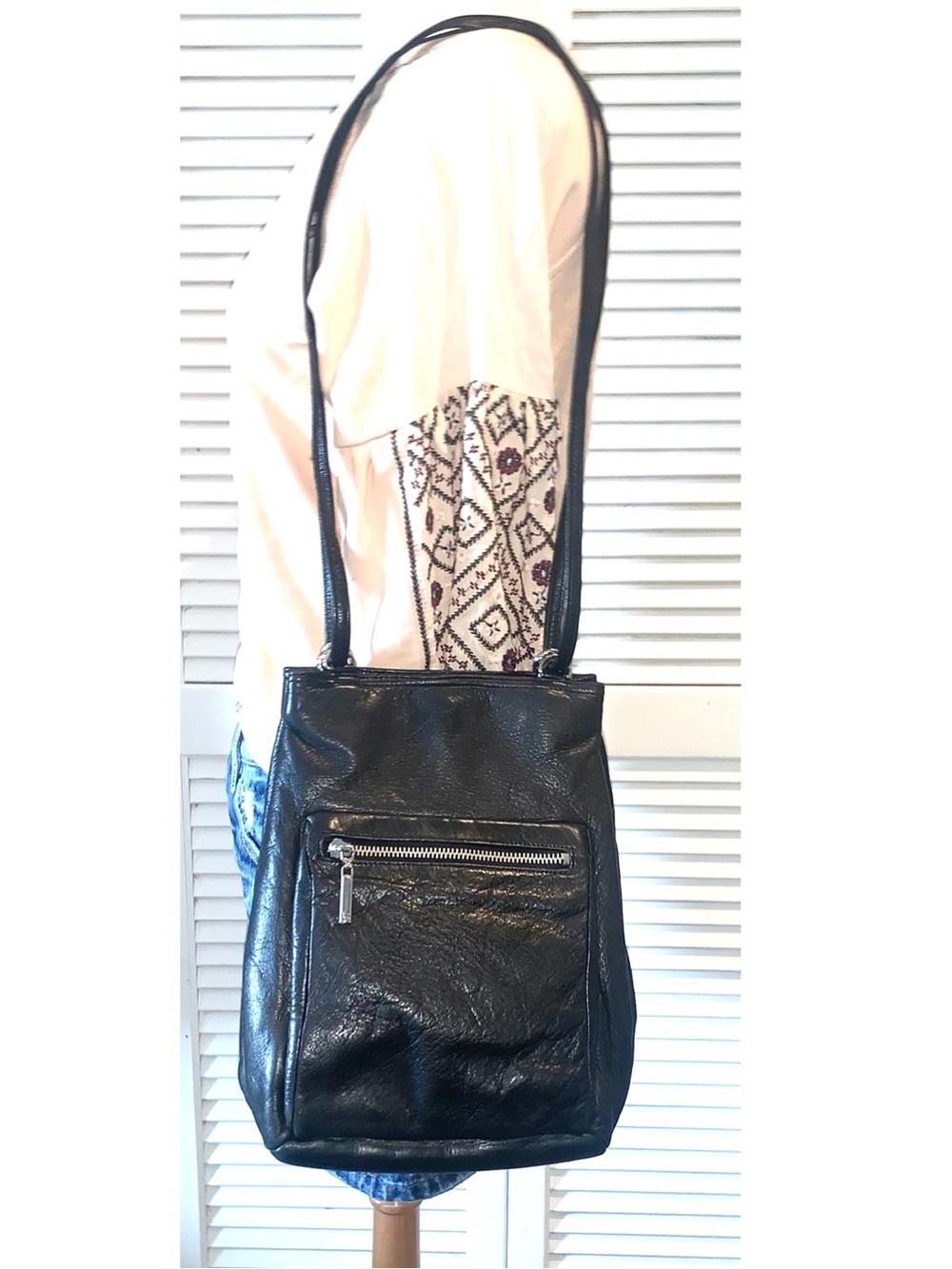 Vintage Leather Co. by Liz Claiborne Black Crossbody Organizer Bag